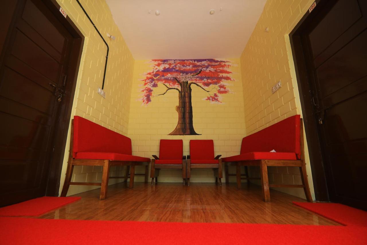 Hôtel Cloud Nine Inside à Varkala Extérieur photo